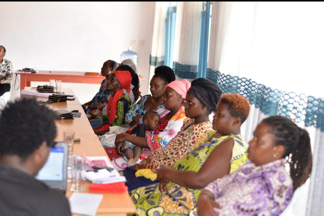 A Meeting to Improve Our Knowledge in Community